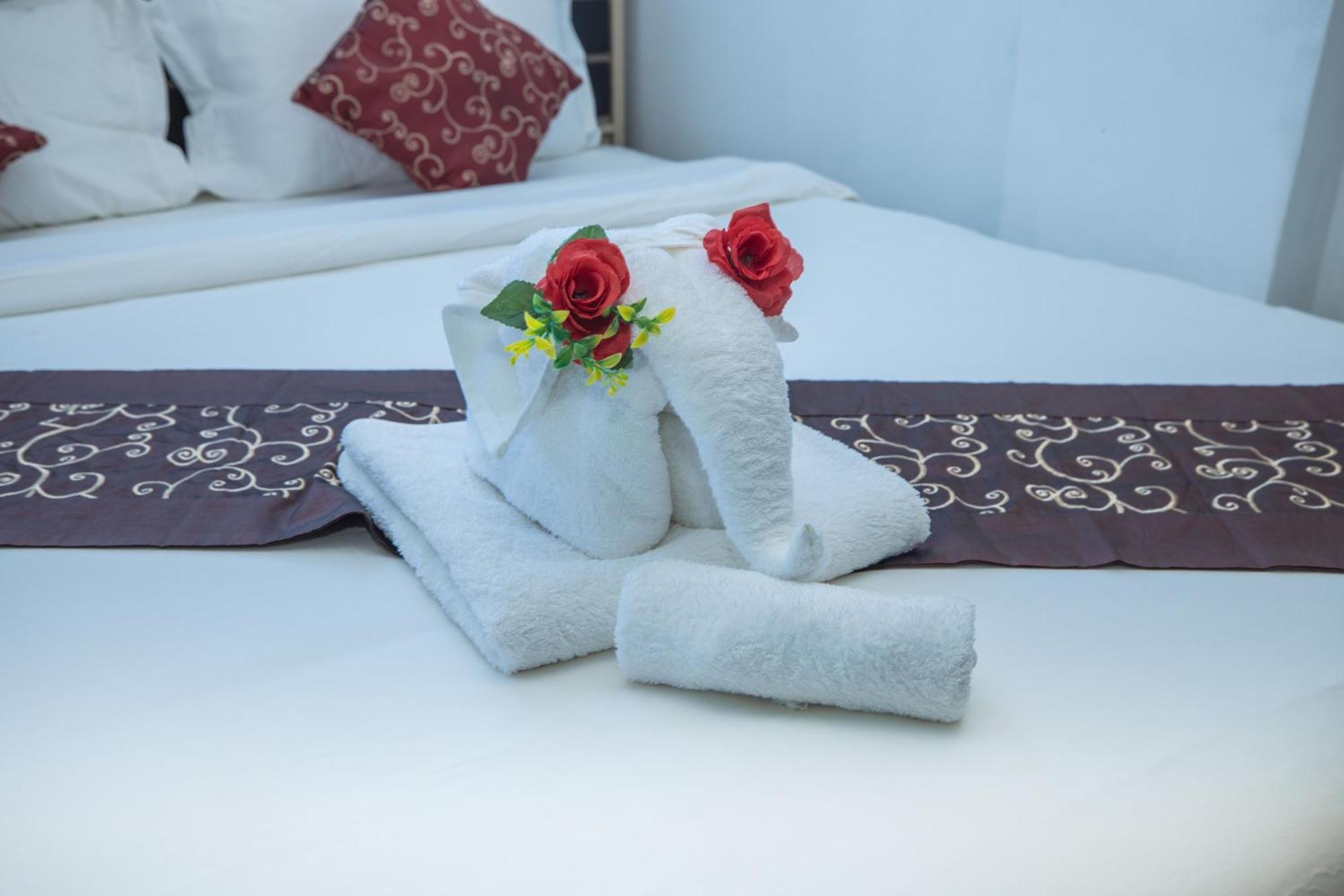 Patong Happy 99 Guest House מראה חיצוני תמונה