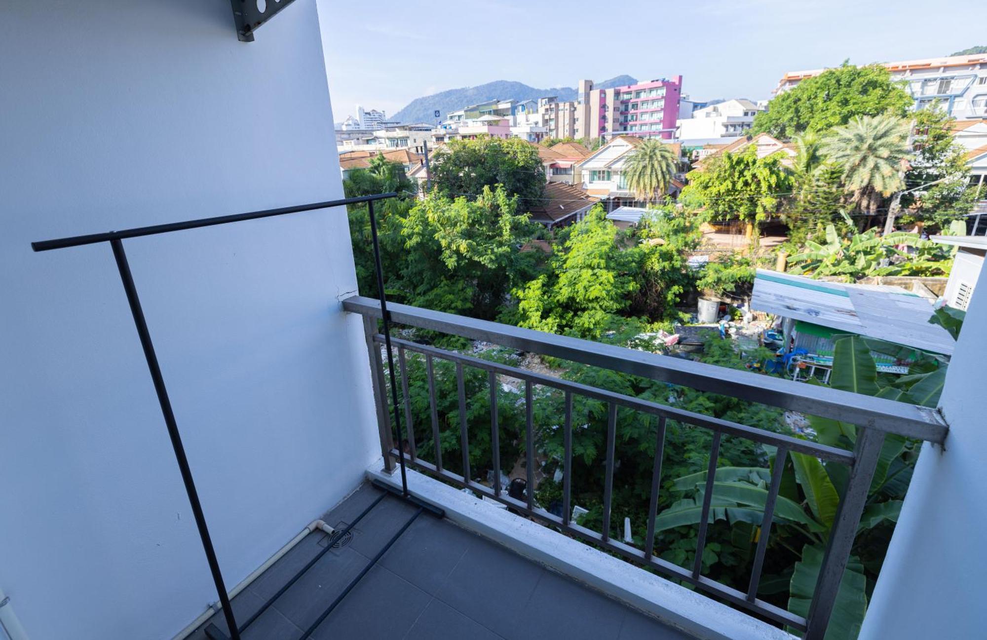 Patong Happy 99 Guest House מראה חיצוני תמונה
