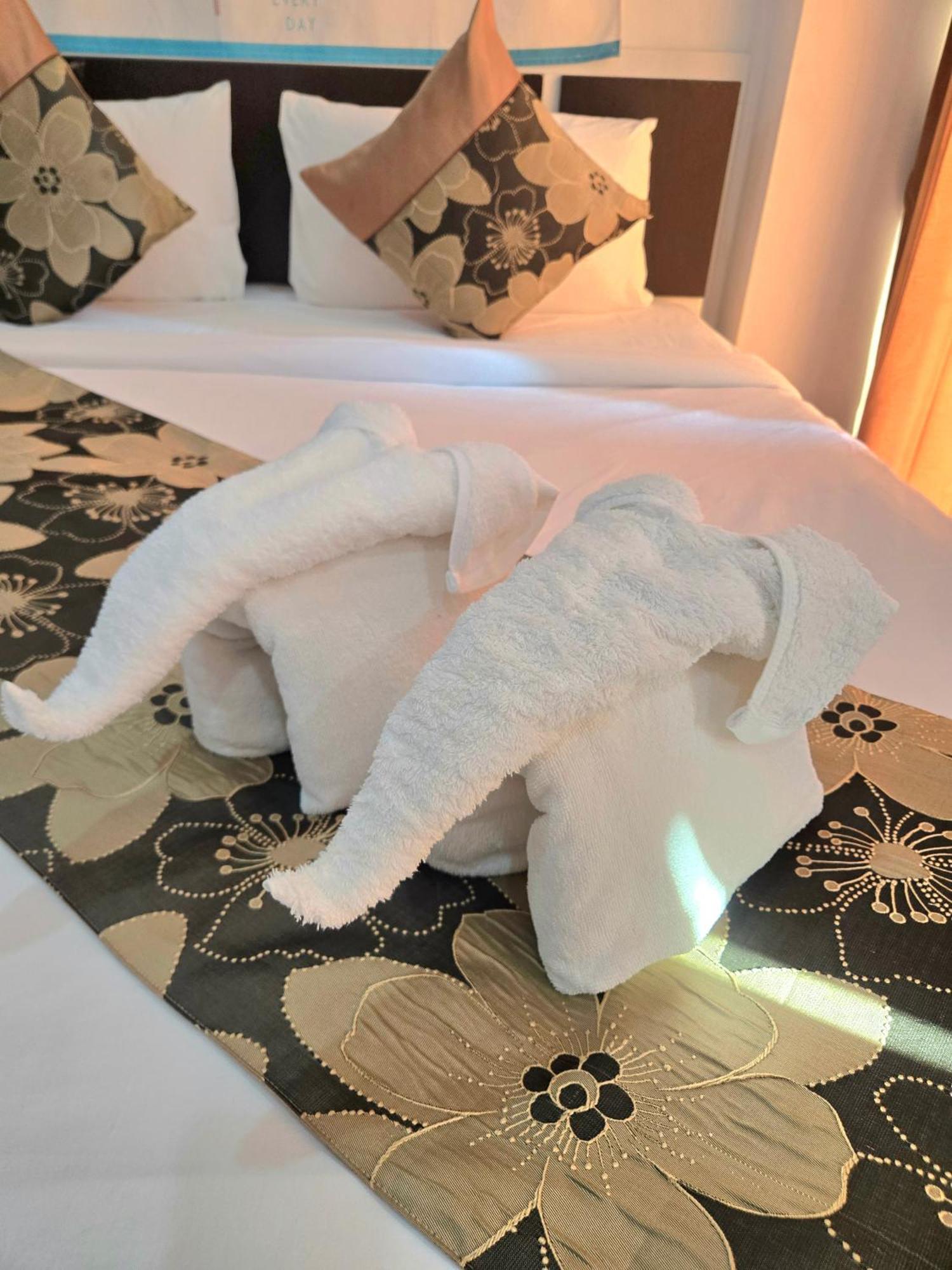 Patong Happy 99 Guest House מראה חיצוני תמונה