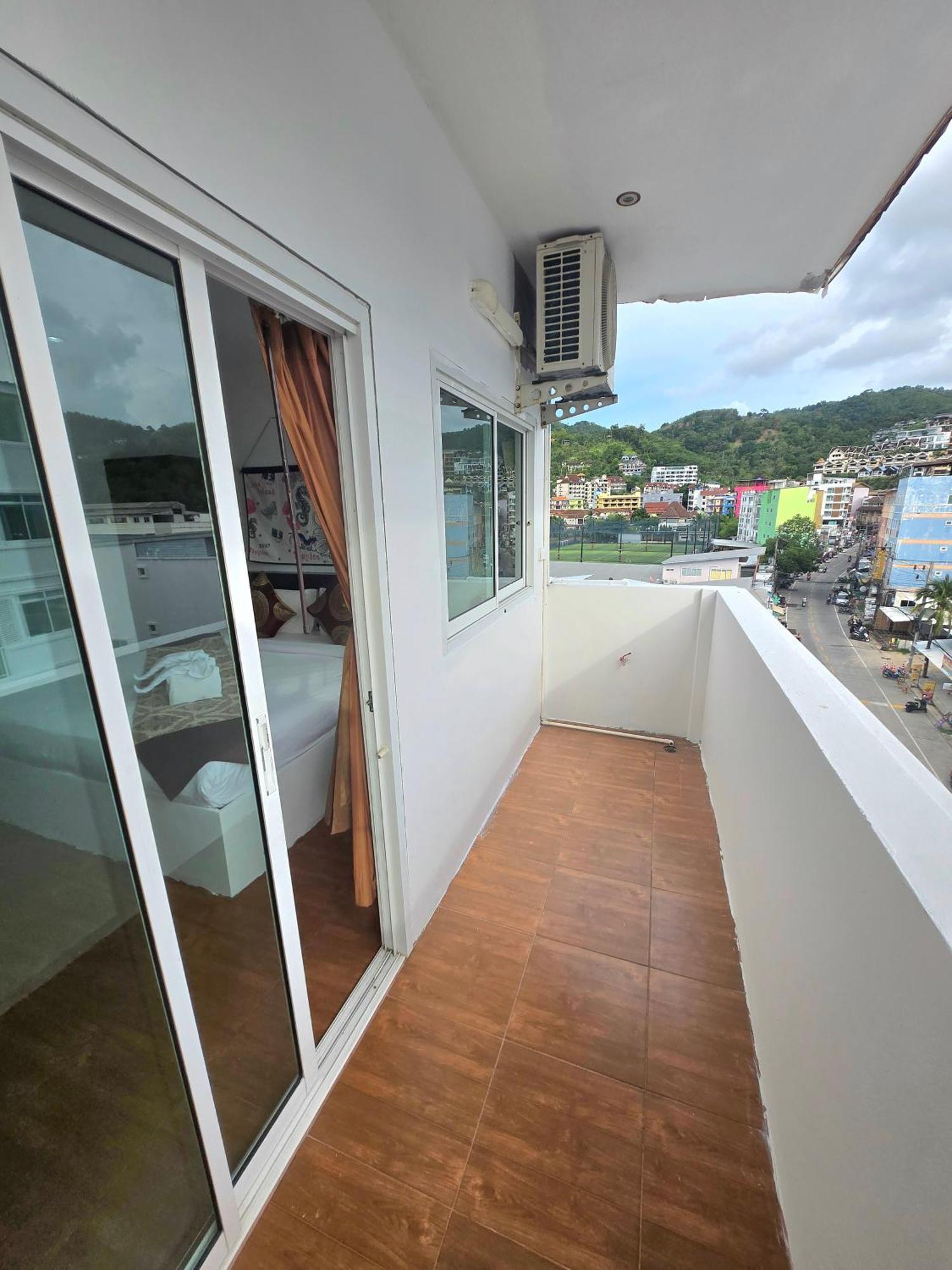 Patong Happy 99 Guest House מראה חיצוני תמונה