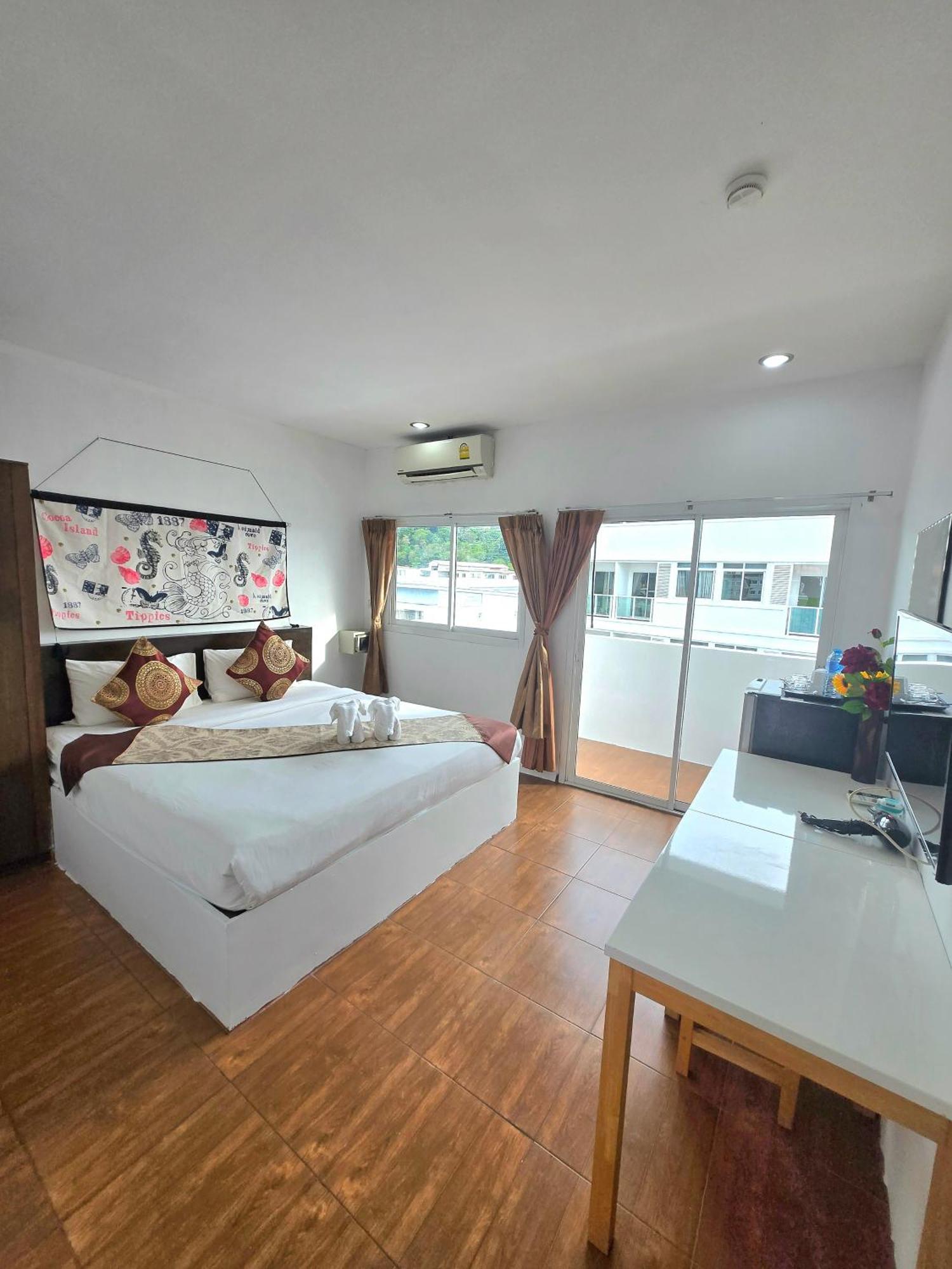 Patong Happy 99 Guest House מראה חיצוני תמונה
